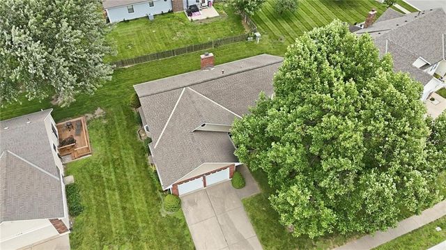 1108 SW 8th Terrace, Lee's Summit, MO 64081