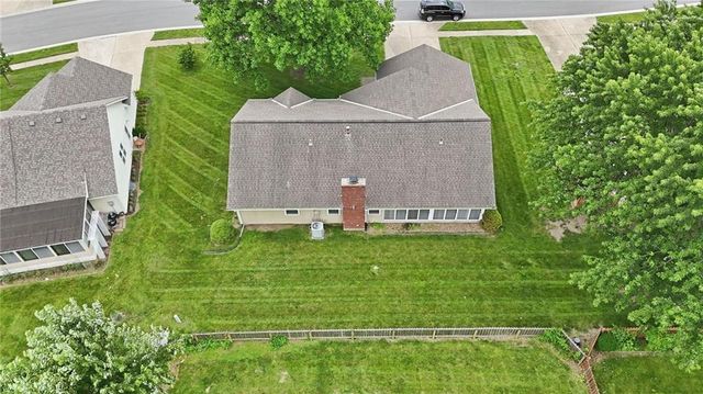 1108 SW 8th Terrace, Lee's Summit, MO 64081