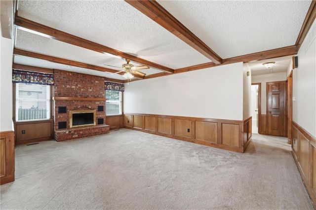 1108 SW 8th Terrace, Lee's Summit, MO 64081