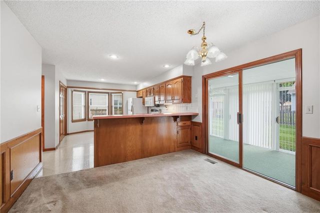 1108 SW 8th Terrace, Lee's Summit, MO 64081