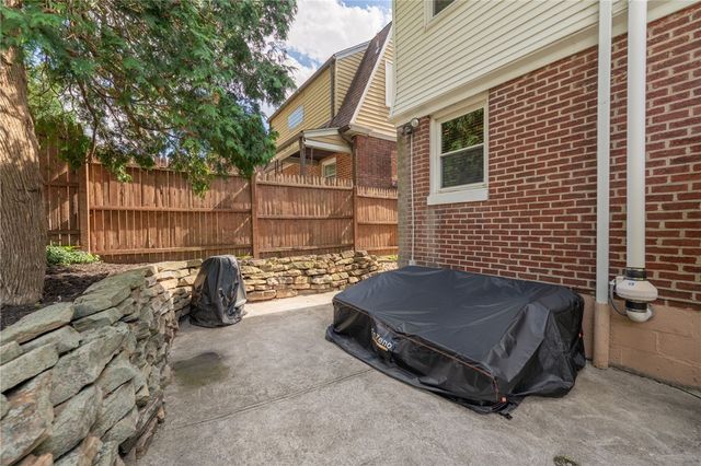 3936 Kleber St, Brighton Heights, PA 15212