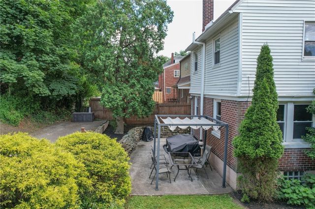 3936 Kleber St, Brighton Heights, PA 15212