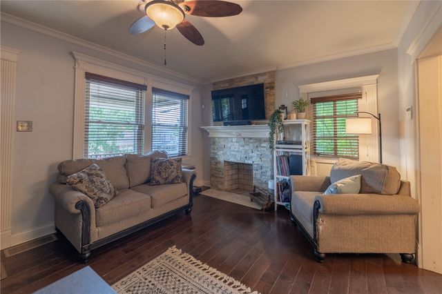 3936 Kleber St, Brighton Heights, PA 15212