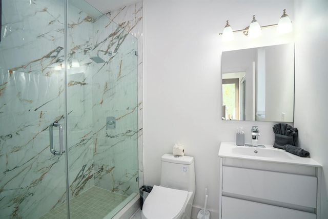 1002 N Riverside Drive, Pompano Beach, FL 33062