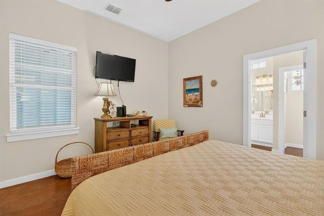 2212 State Hwy 361 303, Port Aransas, TX 78373