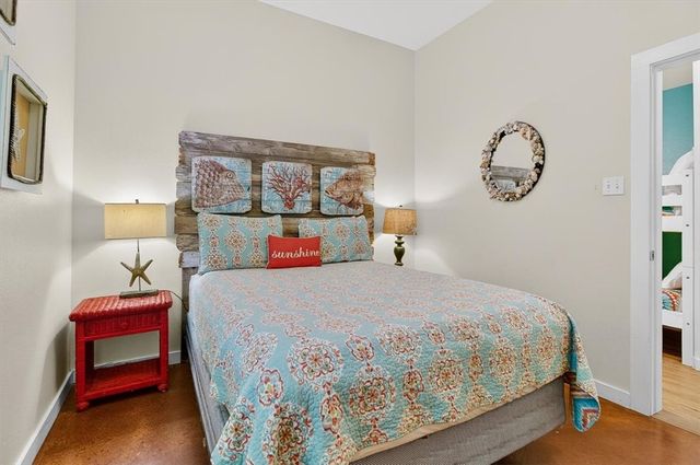 2212 State Hwy 361 303, Port Aransas, TX 78373