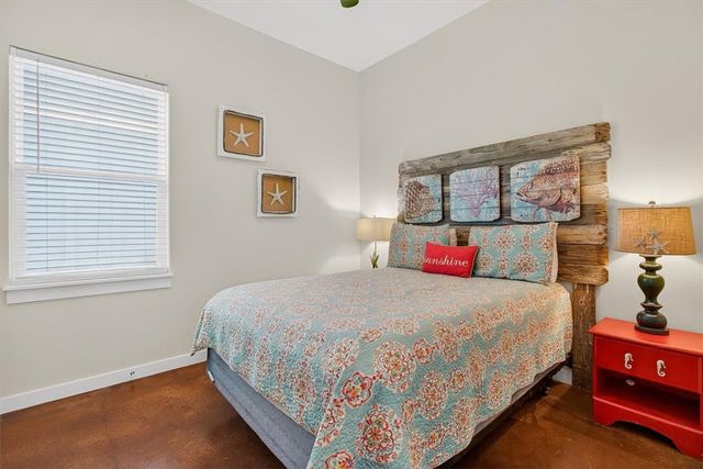 2212 State Hwy 361 303, Port Aransas, TX 78373