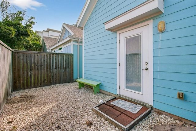 2212 State Hwy 361 303, Port Aransas, TX 78373