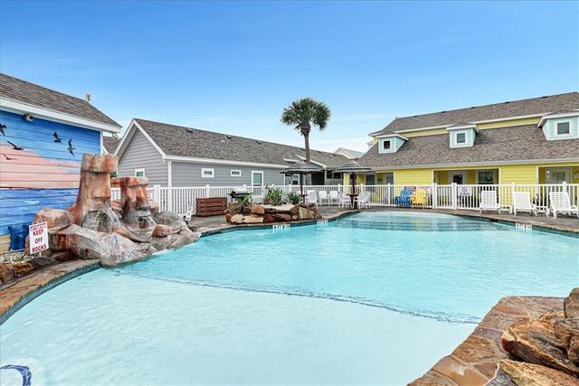 2212 State Hwy 361 303, Port Aransas, TX 78373