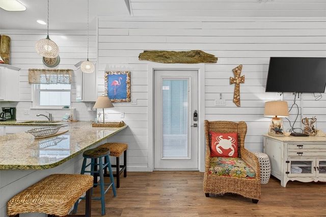 2212 State Hwy 361 303, Port Aransas, TX 78373