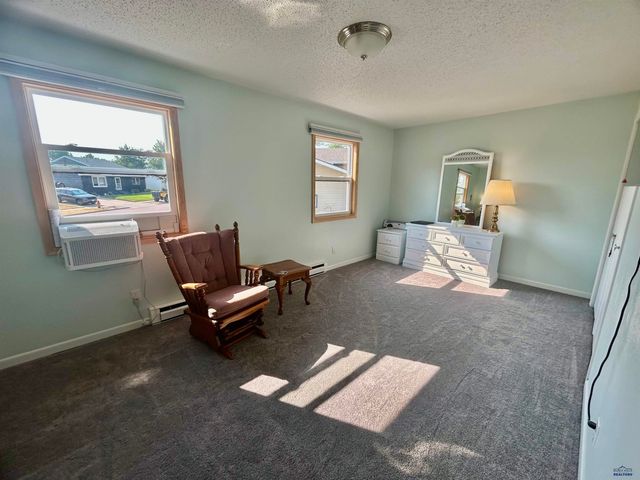 721 LION DR, Rapid City, SD 57701