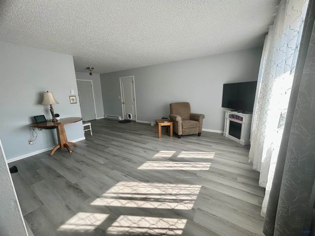 721 LION DR, Rapid City, SD 57701