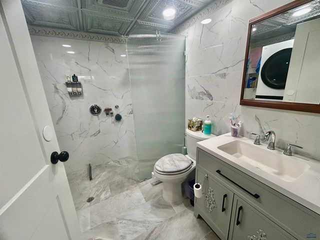 721 LION DR, Rapid City, SD 57701