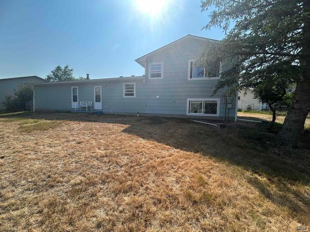 721 LION DR, Rapid City, SD 57701