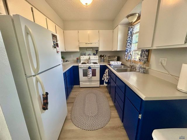 721 LION DR, Rapid City, SD 57701