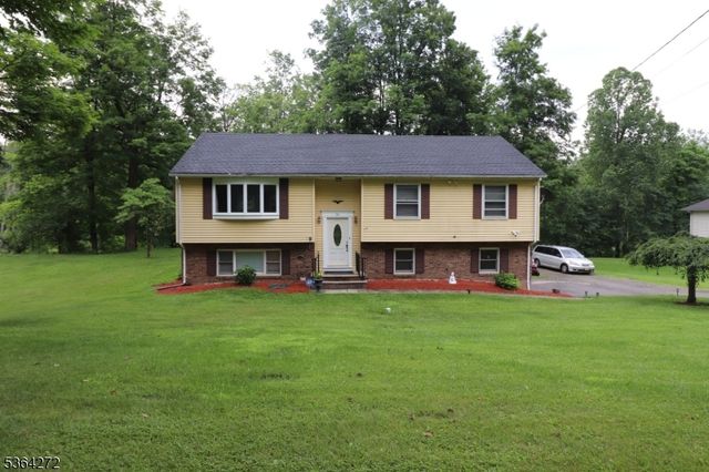 116 Scott Rd, Franklin Boro, NJ 07416