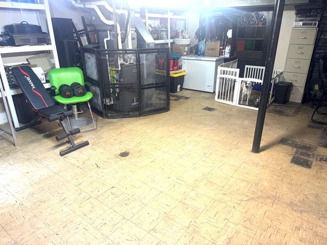 29337 Roan Drive, Warren, MI 48093