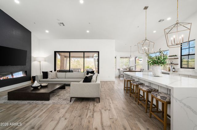 9160 E PALM TREE Drive, Scottsdale, AZ 85255