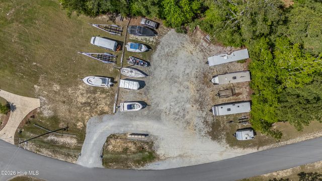 225 Gus Horne Road, Holly Ridge, NC 28445