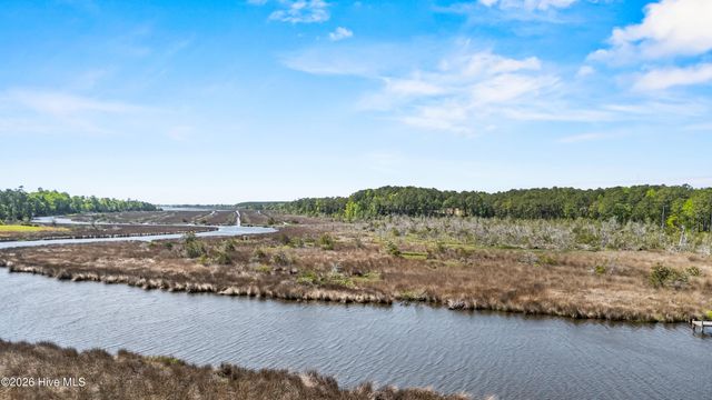 225 Gus Horne Road, Holly Ridge, NC 28445
