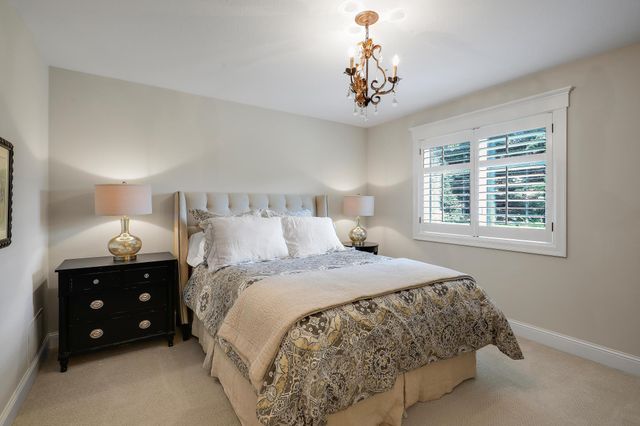 7998 Ithaca Lane N, Maple Grove, MN 55311