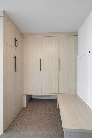 7998 Ithaca Lane N, Maple Grove, MN 55311