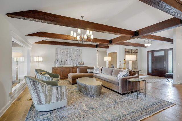 7998 Ithaca Lane N, Maple Grove, MN 55311