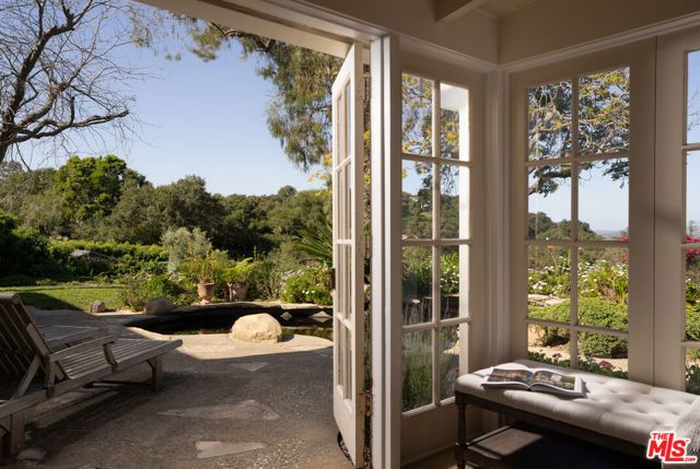 735 Via Hierba, Santa Barbara, CA 93110