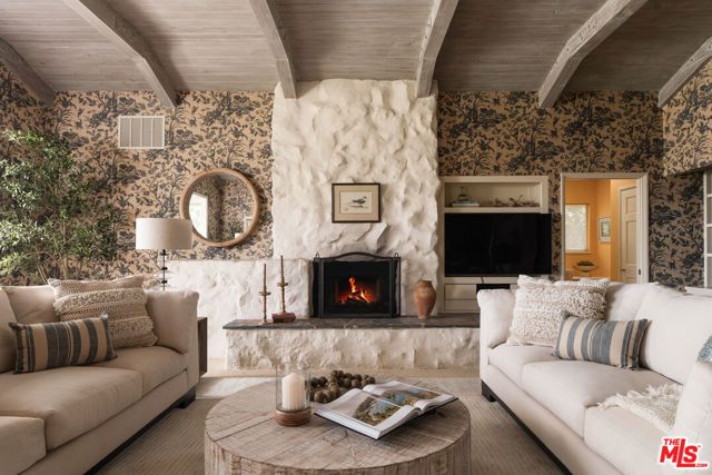 735 Via Hierba, Santa Barbara, CA 93110