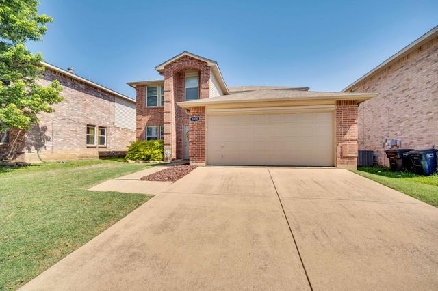 3900 Country Lane, Fort Worth, TX 76123