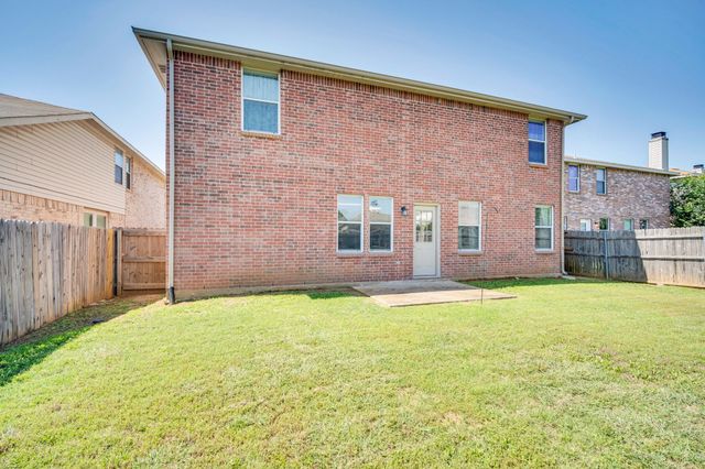 3900 Country Lane, Fort Worth, TX 76123