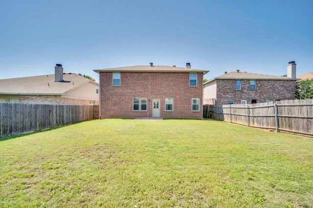3900 Country Lane, Fort Worth, TX 76123