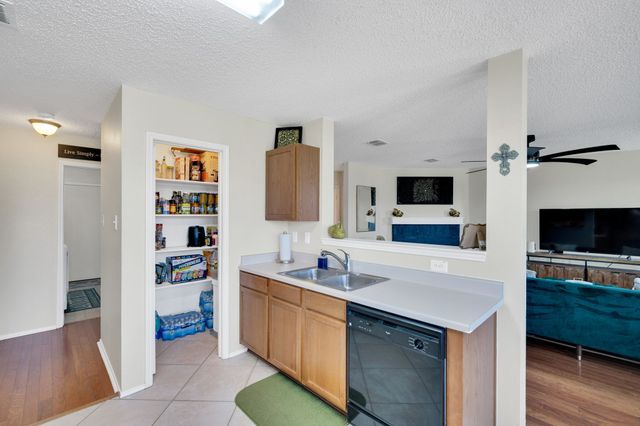 3900 Country Lane, Fort Worth, TX 76123