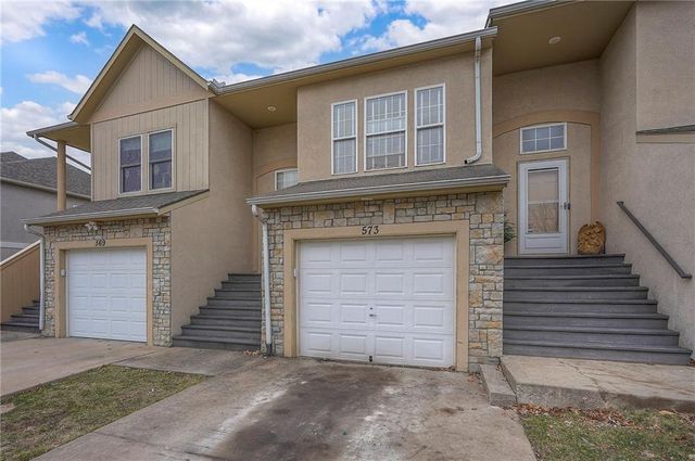 573 Woodson Lane, Gardner, KS 66030