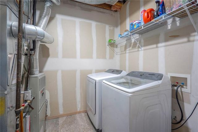 573 Woodson Lane, Gardner, KS 66030