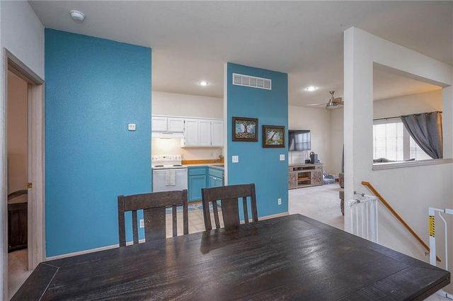 573 Woodson Lane, Gardner, KS 66030