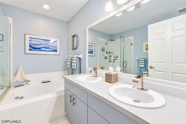 3795 Fieldstone BLVD 106, Naples, FL 34109