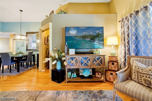 3795 Fieldstone BLVD 106, Naples, FL 34109