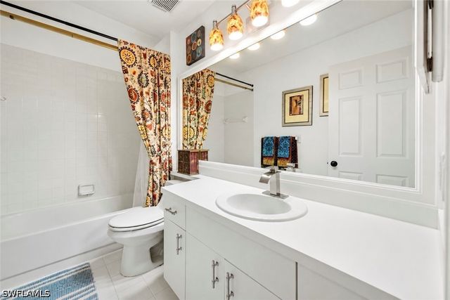 3795 Fieldstone BLVD 106, Naples, FL 34109