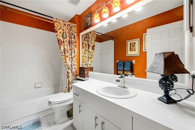 3795 Fieldstone BLVD 106, Naples, FL 34109