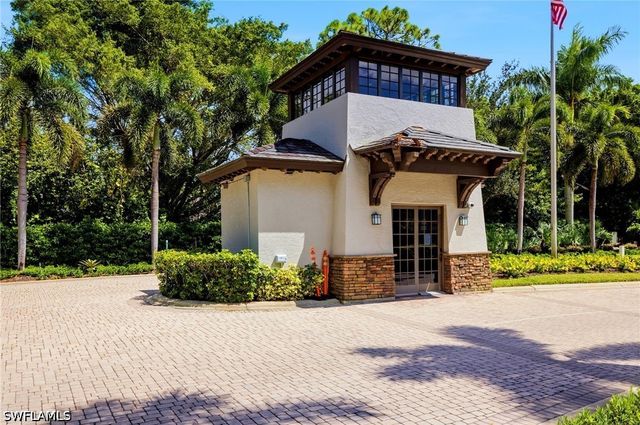 3795 Fieldstone BLVD 106, Naples, FL 34109