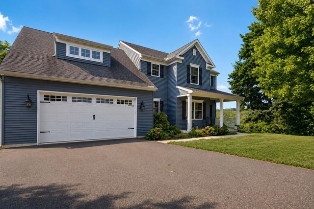 37 CRICKET SLOPE DR, Oley, PA 19547
