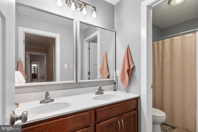 37 CRICKET SLOPE DR, Oley, PA 19547