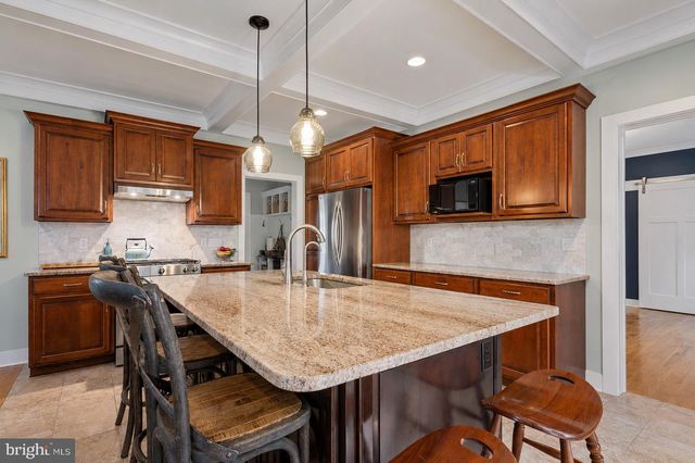 37 CRICKET SLOPE DR, Oley, PA 19547