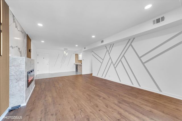830 Elder Road b413, Homewood, IL 60430