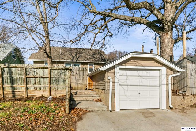 3511 N 45 Avenue, Omaha, NE 68104