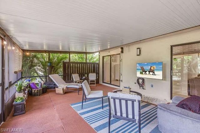 17308 Timber Oak LN, Fort Myers, FL 33908