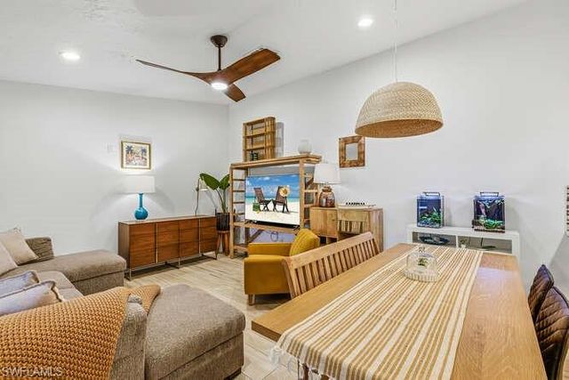 17308 Timber Oak LN, Fort Myers, FL 33908