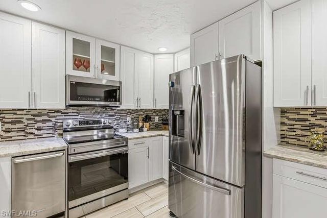 17308 Timber Oak LN, Fort Myers, FL 33908