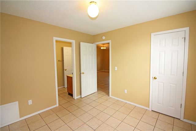 207 17th Street, Bentonville, AR 72712